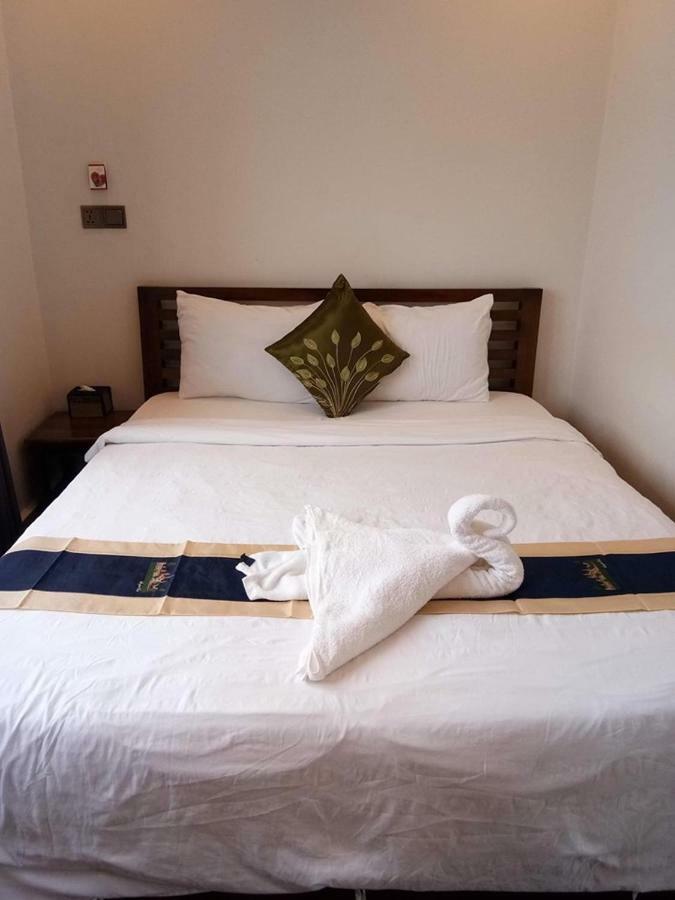 Twin Home Guesthouse Кампот Екстериор снимка